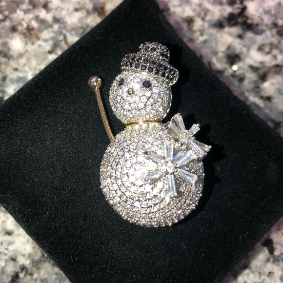 Snowman Brooch - Picture 4 of 9